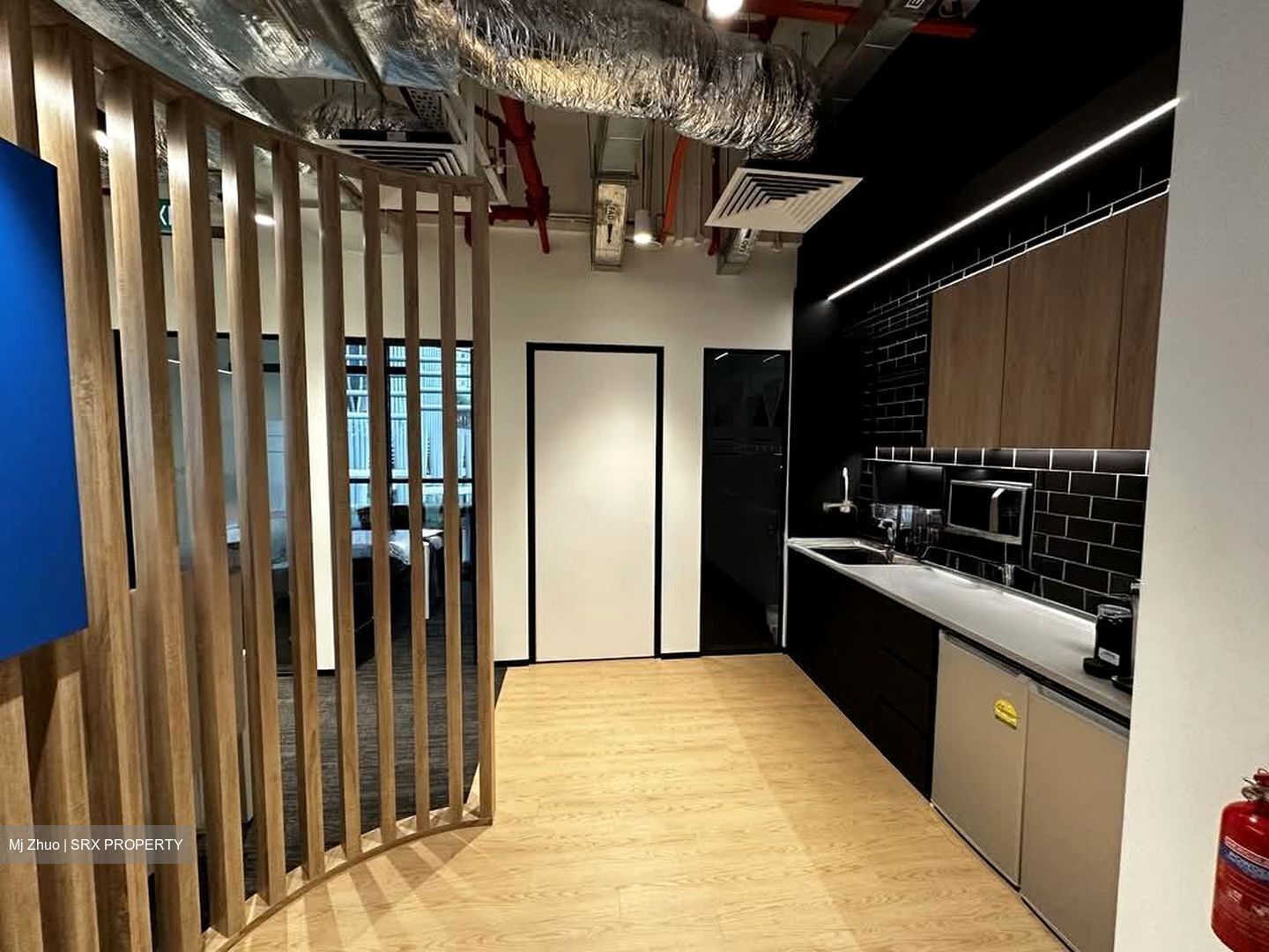 PLUS (D1), Office #556807351